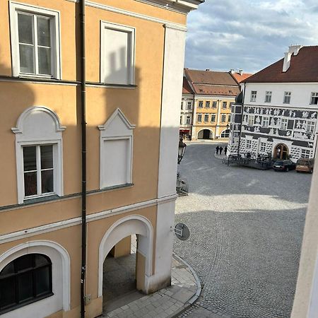 Zmrzlinovy Domecek Apartment Mikulov Luaran gambar