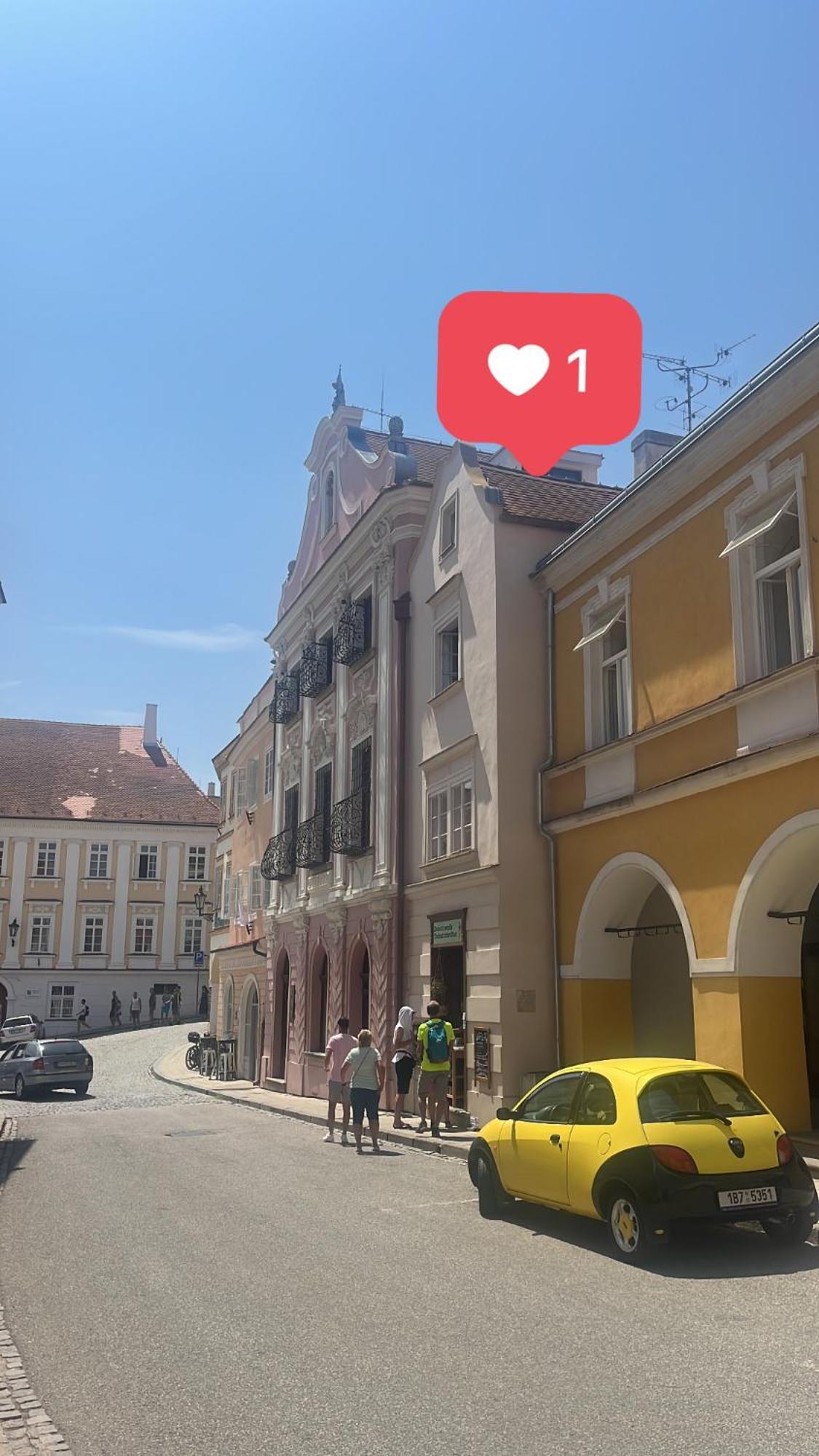 Zmrzlinovy Domecek Apartment Mikulov Luaran gambar