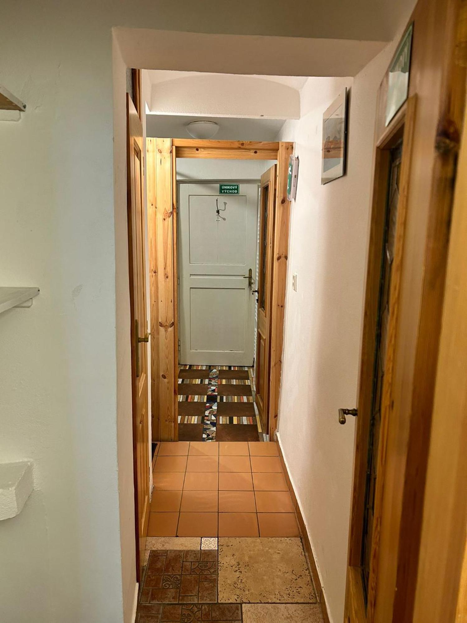 Zmrzlinovy Domecek Apartment Mikulov Luaran gambar