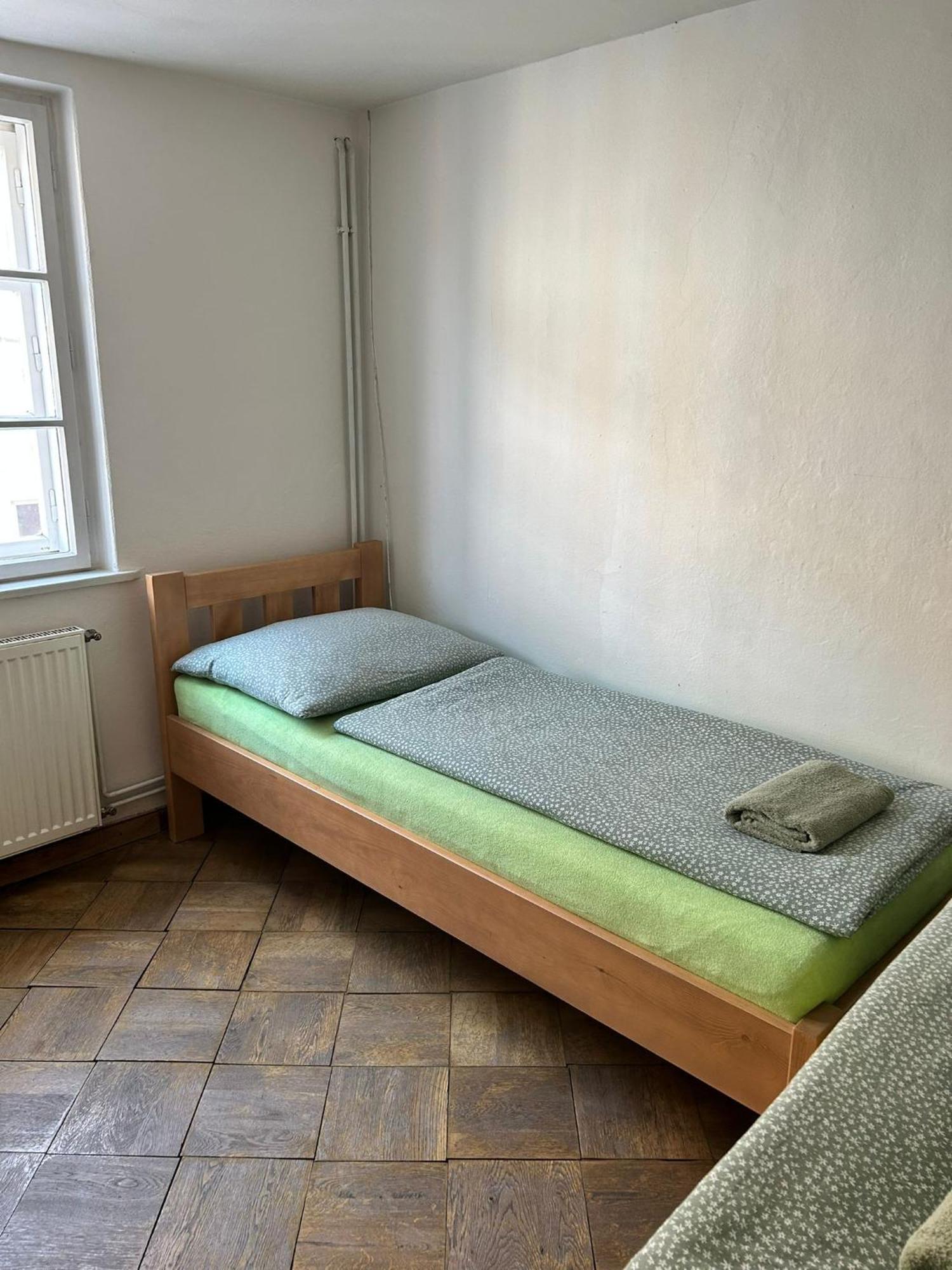 Zmrzlinovy Domecek Apartment Mikulov Luaran gambar